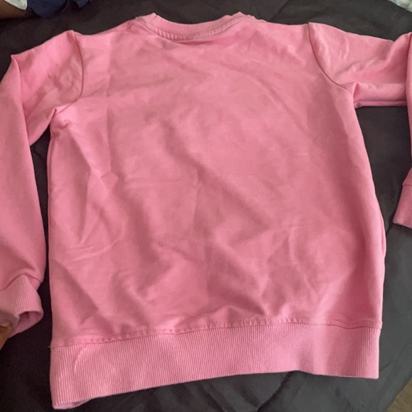 Kids Pink “Off White” set . Size says 11-12 but runssmall so thesize is like 7-8 - Picture 4 of 5